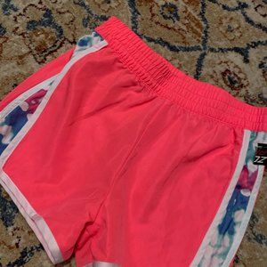 - NWT ZONE PRO PINK SHORTS SZ 7/8